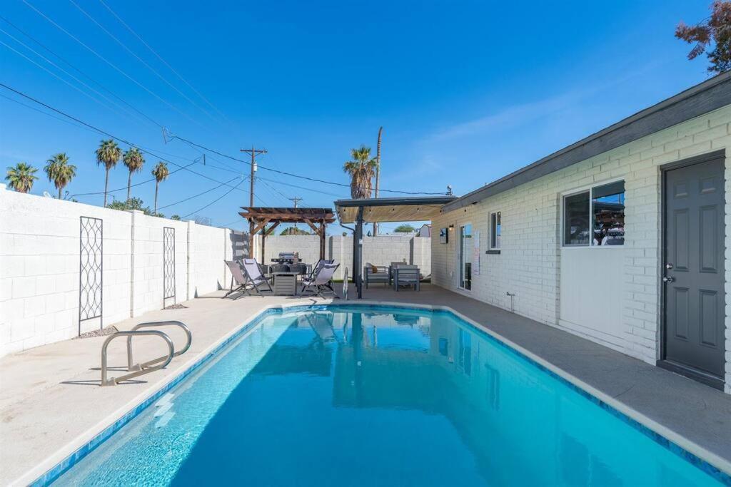 Cozy-Perfect Location-Private Pool-Heat Optional- Spring Training-Gcu Villa Phoenix Exteriör bild